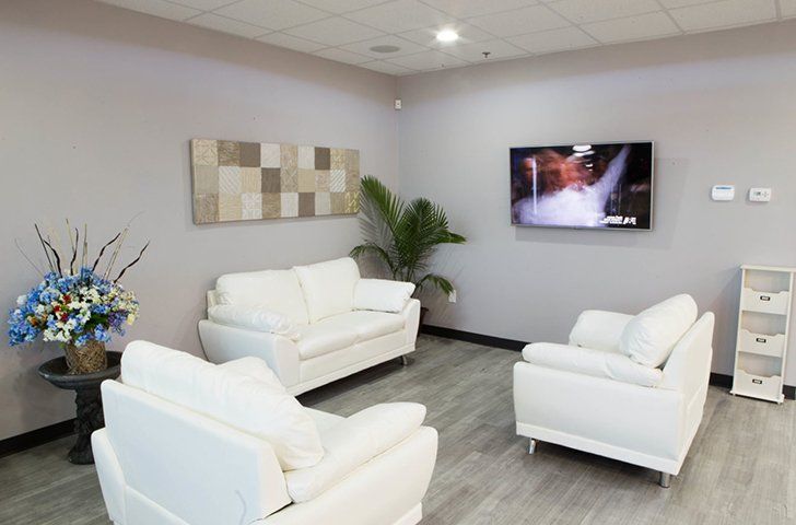 Well appointment dental waiting area